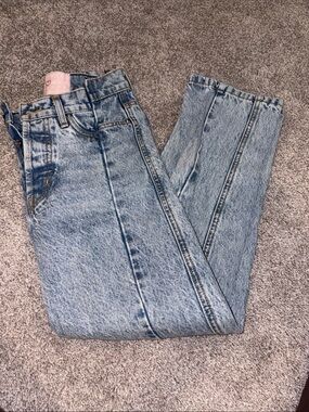 REVICE Light Blue Cropped Jeans